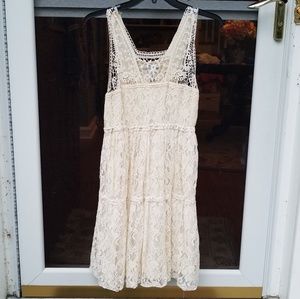 Pretty ivory crochet/lace dress - good condition